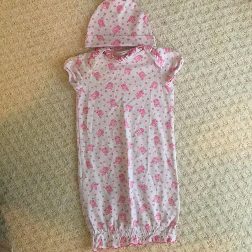 Angel dear gown 0-3 months